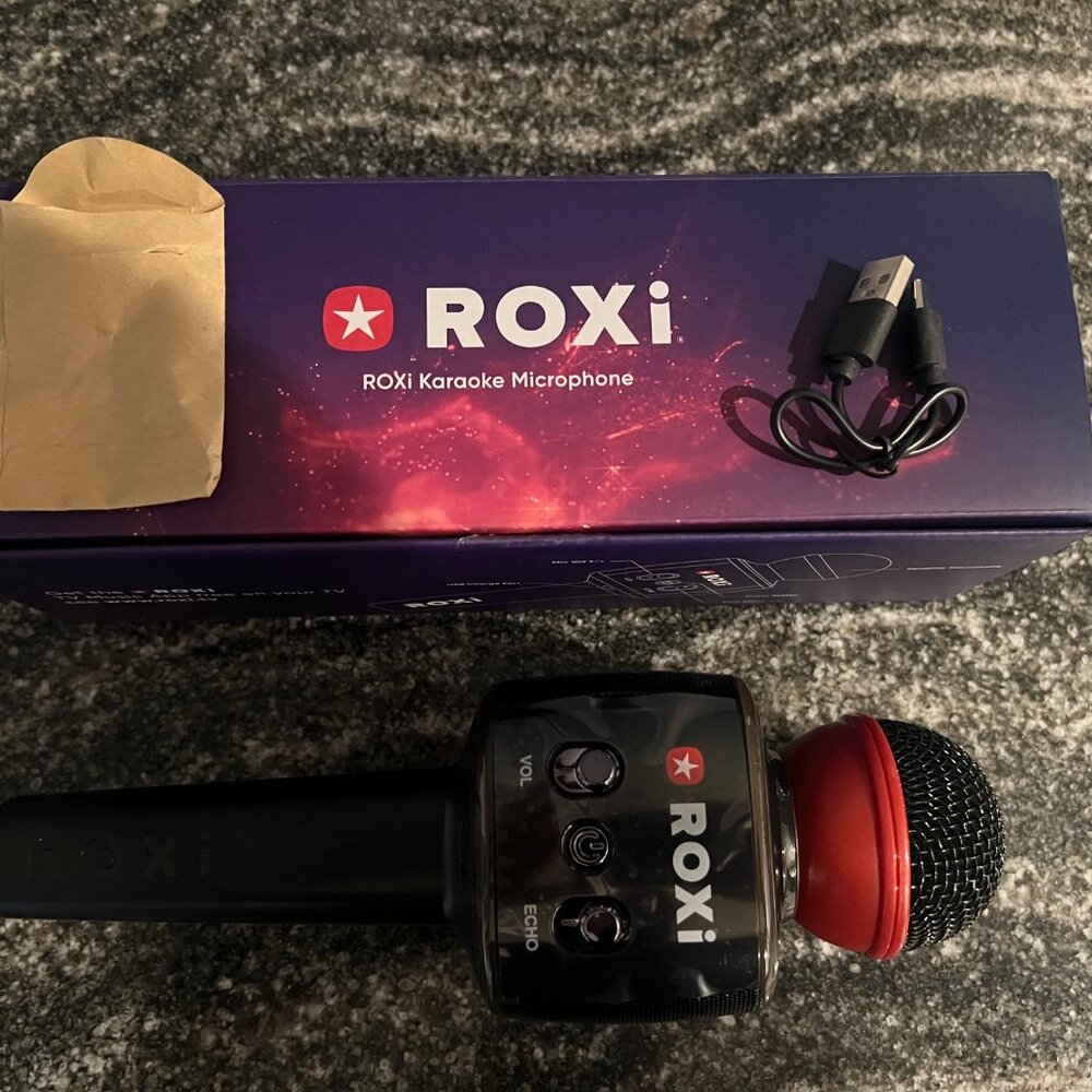 2 - KARAOKE ROXi DYNAMIC MICROPHONE ROXI MUSIC APP USB MICROPHONE PARTY FUN NEW